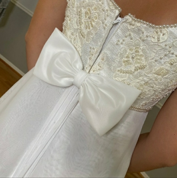 Vintage Mora Lee wedding dress - Picture 2 of 12